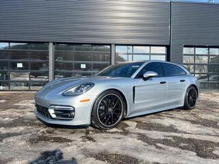 2023 Porsche Panamera