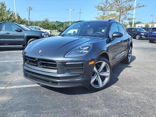 2022 Porsche Macan