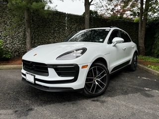 2022 Porsche Macan