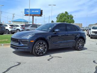 2022 Porsche Macan