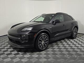 2024 Porsche Macan for sale in Waukesha WI