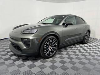 2024 Porsche Macan for sale in Waukesha WI