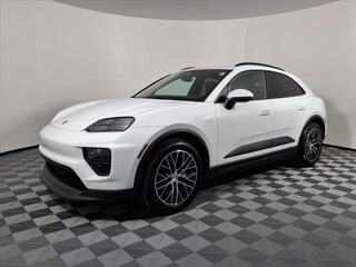 2025 Porsche Macan for sale in Waukesha WI