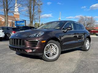 2016 Porsche Macan