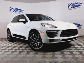 2016 Porsche Macan
