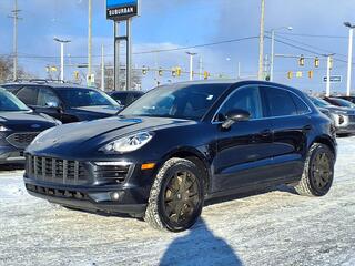 2015 Porsche Macan
