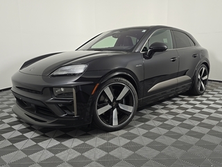 2025 Porsche Macan for sale in Waukesha WI