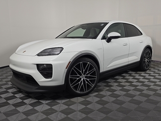 2025 Porsche Macan for sale in Waukesha WI