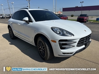 2016 Porsche Macan