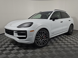2025 Porsche Cayenne for sale in Waukesha WI