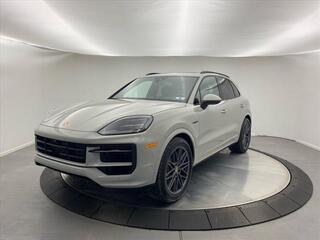 2025 Porsche Cayenne for sale in Sewickley PA