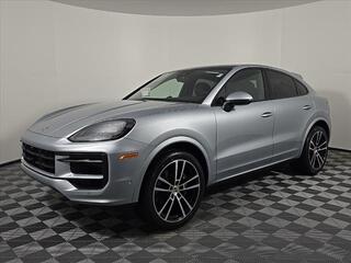 2025 Porsche Cayenne for sale in Waukesha WI