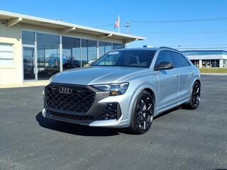 2025 Audi RS Q8 performance