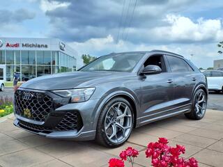 2025 Audi RS Q8 performance