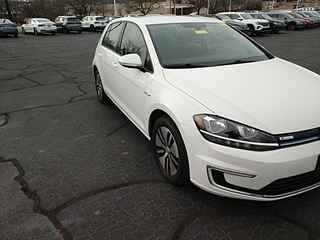 2017 Volkswagen e-Golf