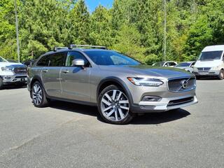 2022 Volvo V90 Cross Country