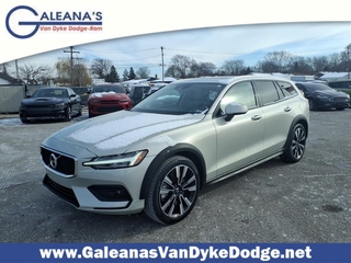 2021 Volvo V60 Cross Country