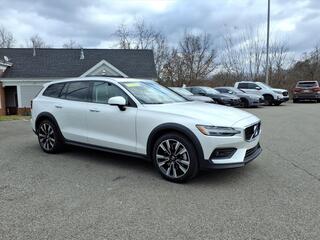 2022 Volvo V60 Cross Country