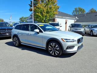 2020 Volvo V60 Cross Country