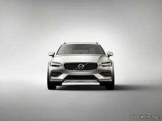 2020 Volvo V60 Cross Country