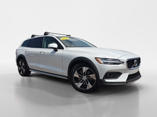 2021 Volvo V60 Cross Country