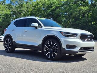 2021 Volvo XC40
