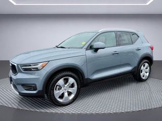 2022 Volvo XC40