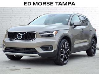 2022 Volvo XC40
