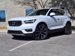 2022 Volvo XC40