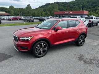 2021 Volvo XC40
