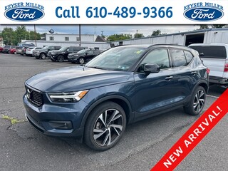 2022 Volvo XC40