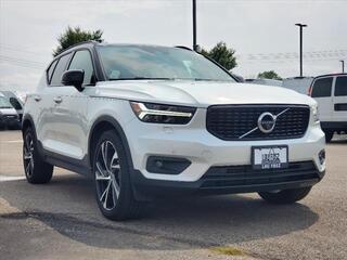 2020 Volvo XC40