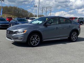 2017 Volvo S60 Cross Country