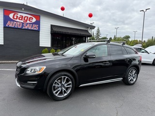 2018 Volvo V60 Cross Country