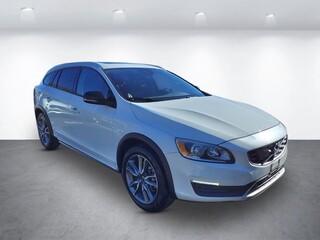 2018 Volvo V60 Cross Country