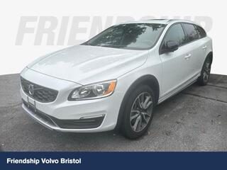 2017 Volvo V60 Cross Country