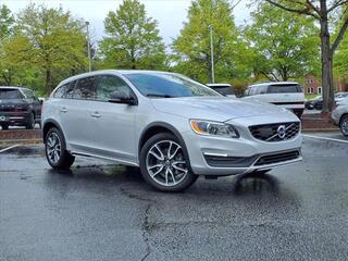 2017 Volvo V60 Cross Country