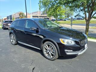 2016 Volvo V60 Cross Country