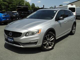 2015 Volvo V60 Cross Country