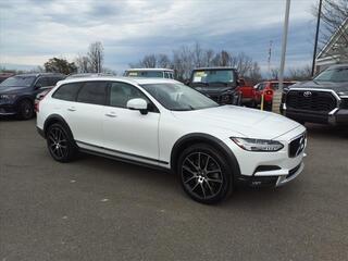 2020 Volvo V90 Cross Country