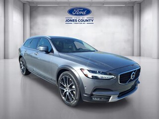 2020 Volvo V90 Cross Country