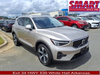 2023 Volvo XC40