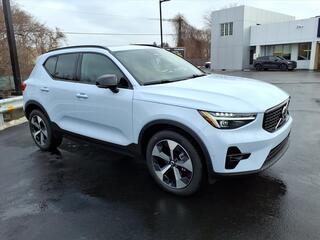 2026 Volvo XC40
