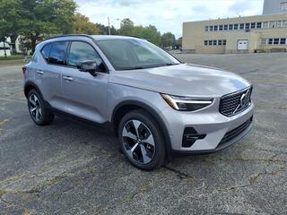 2026 Volvo XC40