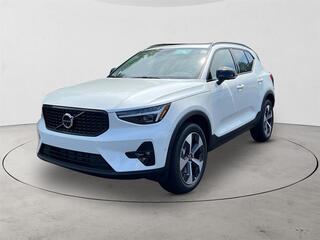 2026 Volvo XC40