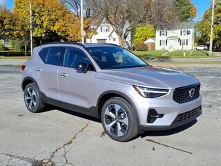 2026 Volvo XC40