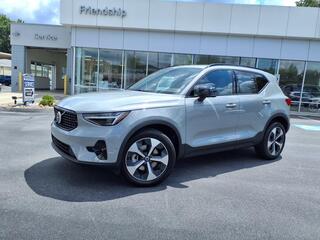 2026 Volvo XC40