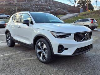 2026 Volvo XC40