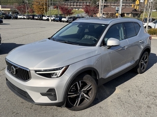 2023 Volvo XC40