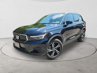 2025 Volvo XC40